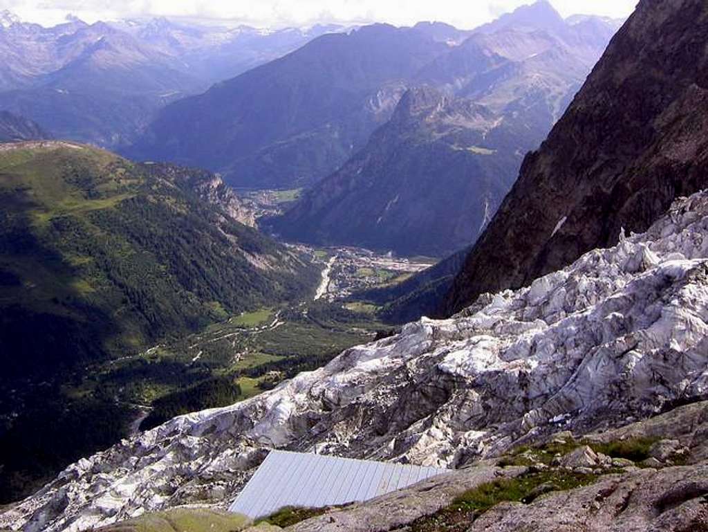 The roof of Boccalatte hut...