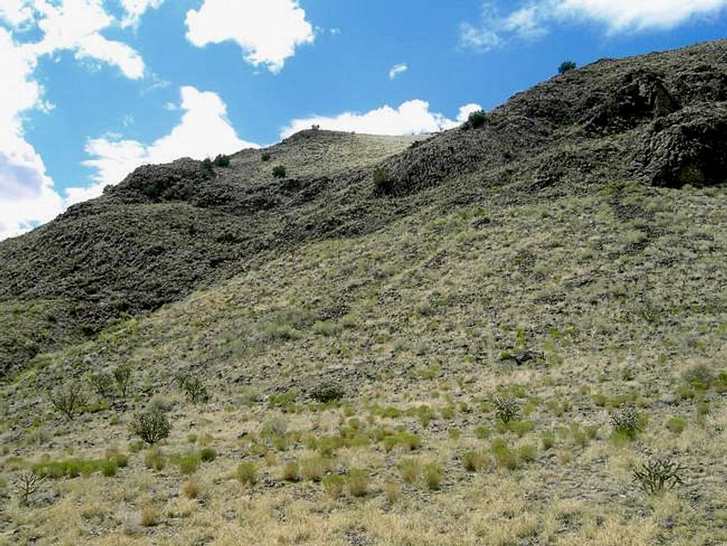 The southeast flank of Cerro...