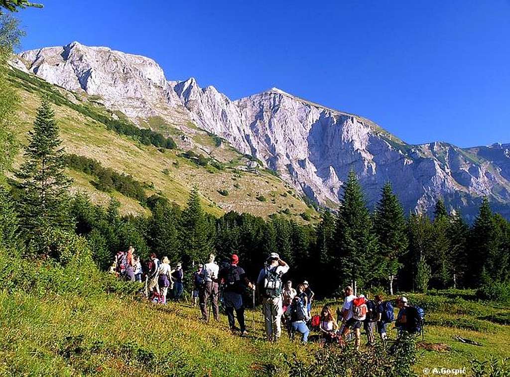 1h above Ceples hut (1450m)... : Photos, Diagrams & Topos : SummitPost