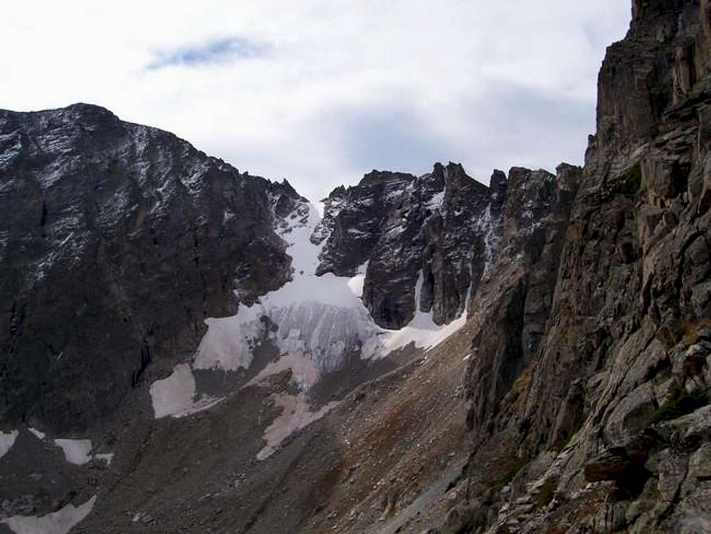 Apache Peak (left) and Fair...