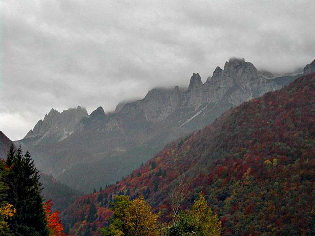a fall view of the Fumante...