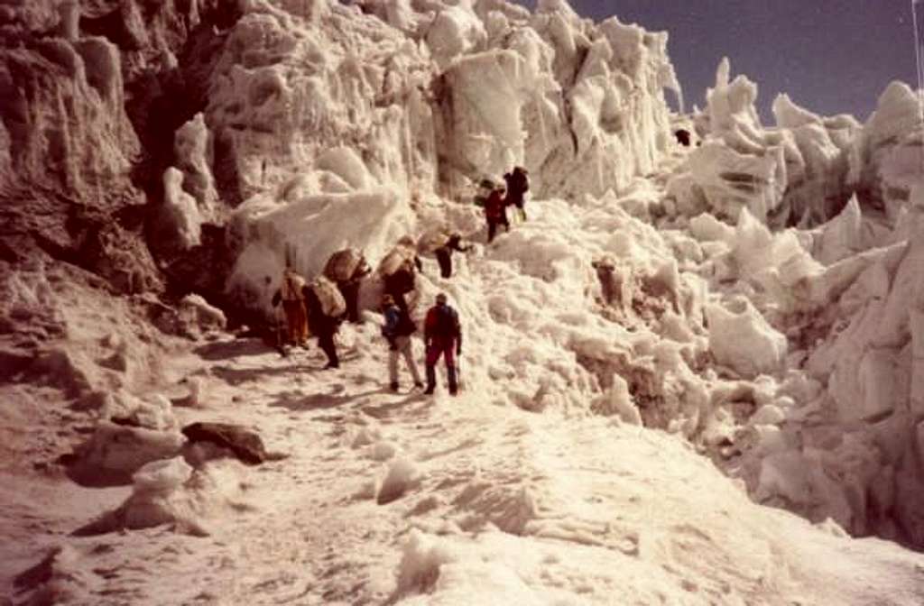 K2 Ice Fall - Trekking...