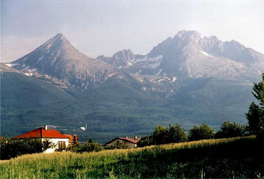 Koncista (2537m, left) and...