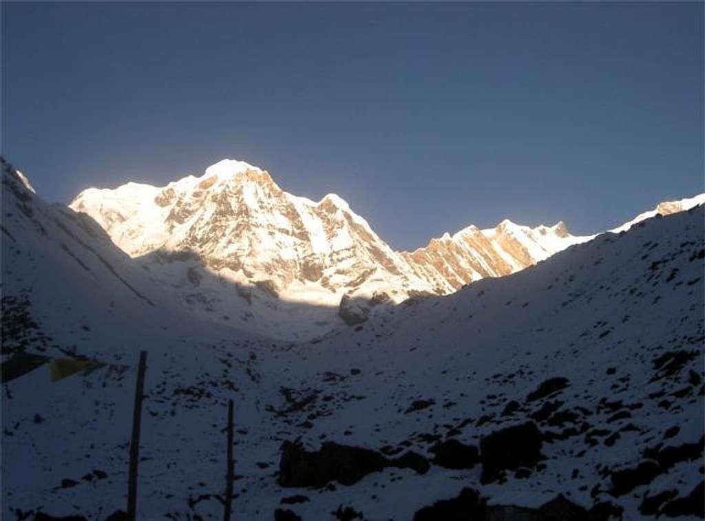The trail to Annapurna Base...