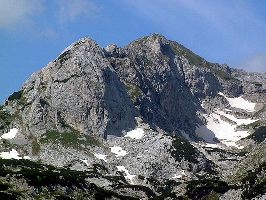  Obla Glava (2303 m) on left...
