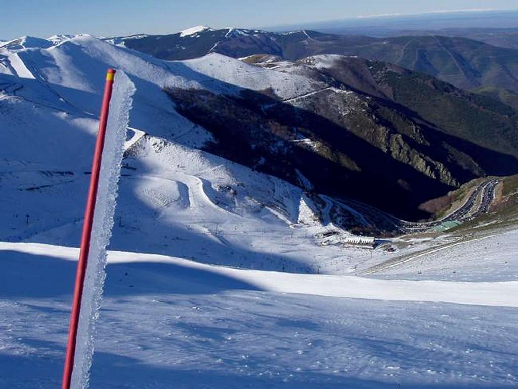 The ski slopes of Valdezcaray...