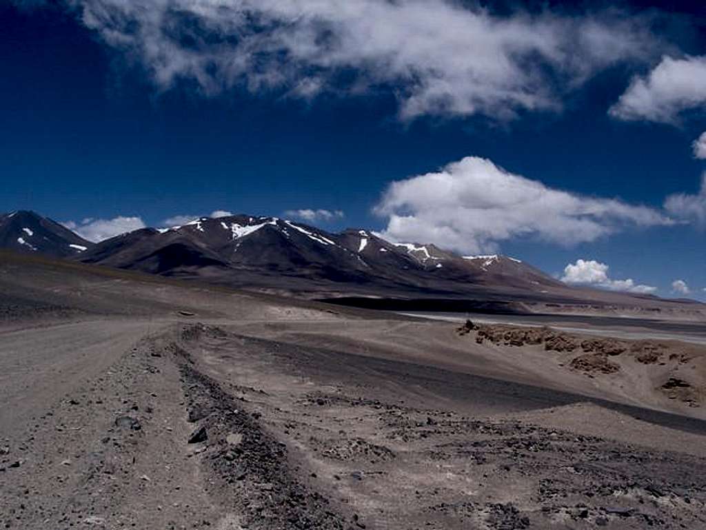 Approaching Cerros de...