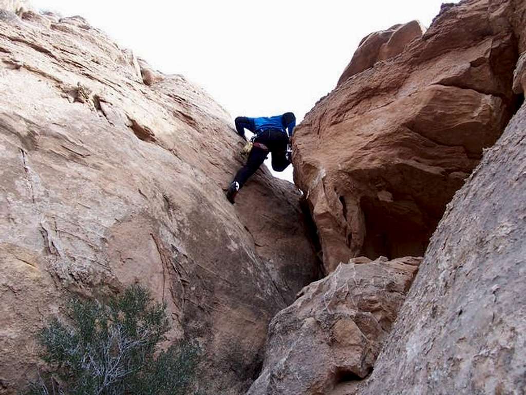 SP member Day Hiker climbing...