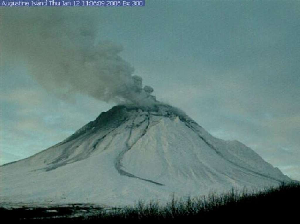 Augustine Volcano - Web Cam...