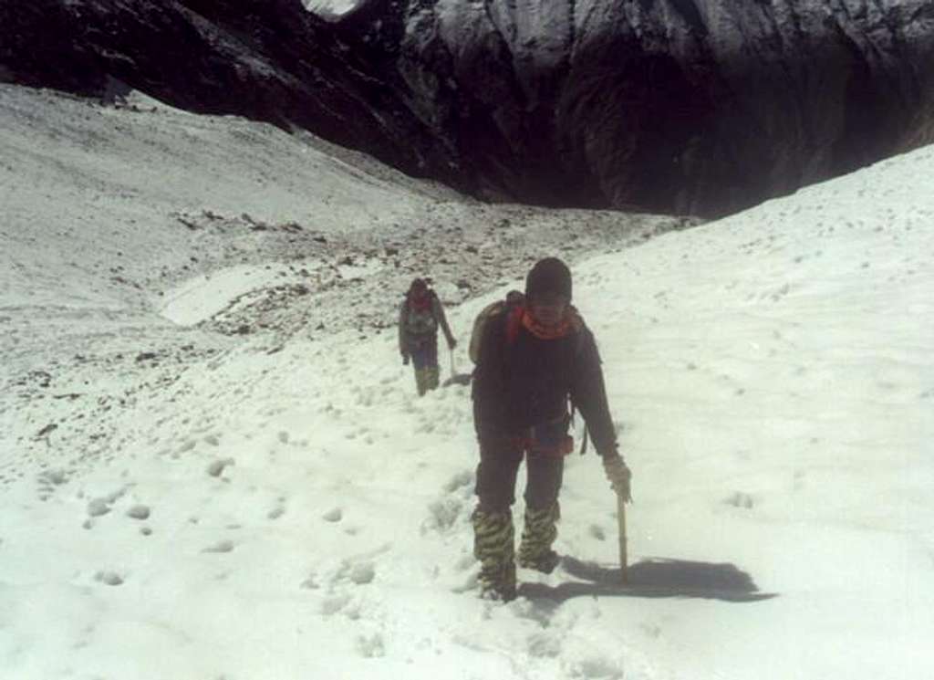 Rakya and Bobbya on the steep...