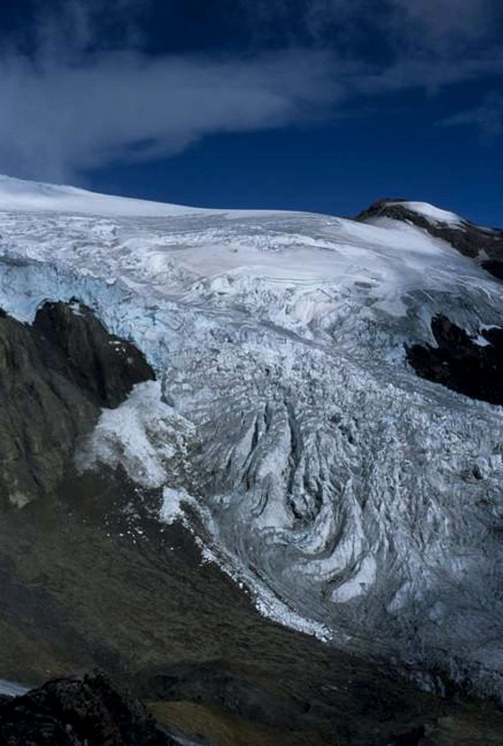 Glacier behind the refugio,...