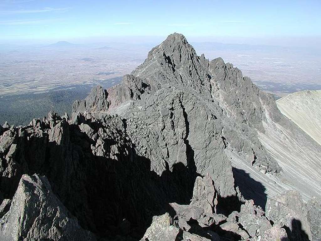 El Pico de la Aguila (Eagle's...