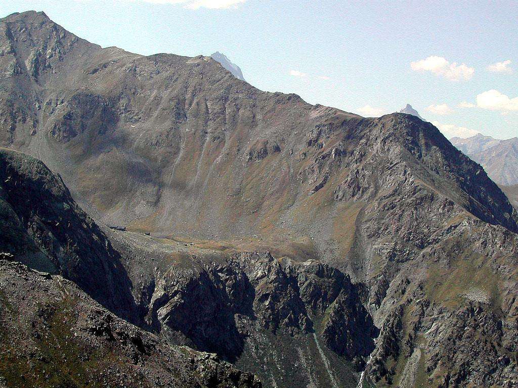 Alpe di Arbolle Hut <i>2510m</i> <br>and Colle di Chamolè <i>2641m</i>