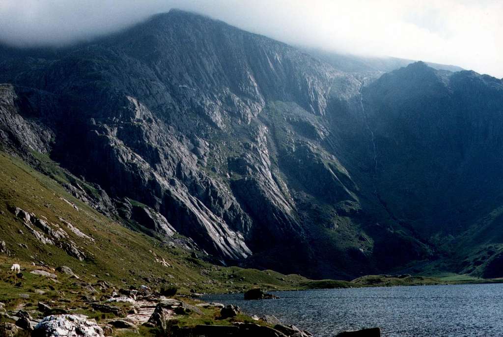 Looking up from Llyn Olwen.