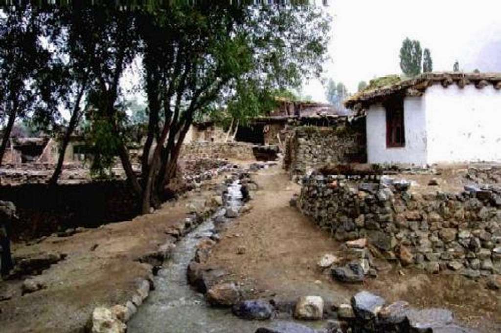 Askoli Village