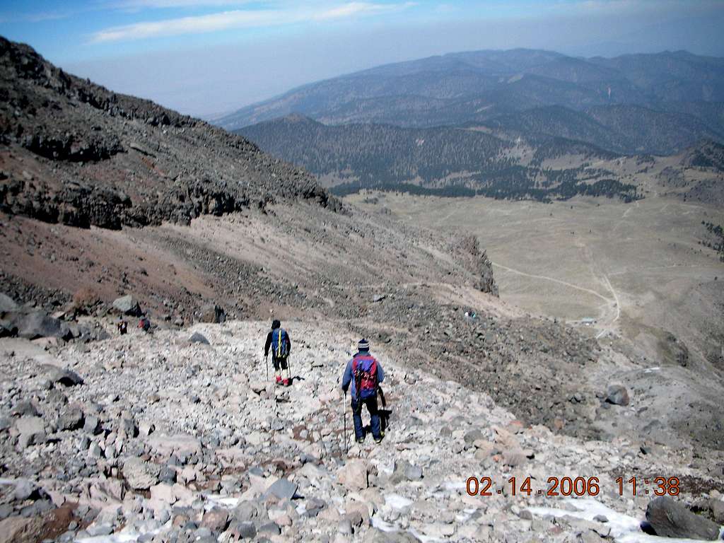 Final descent to the Refugio