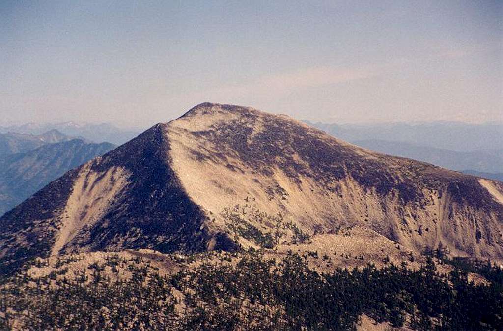 Oval Peak as seen from Star...
