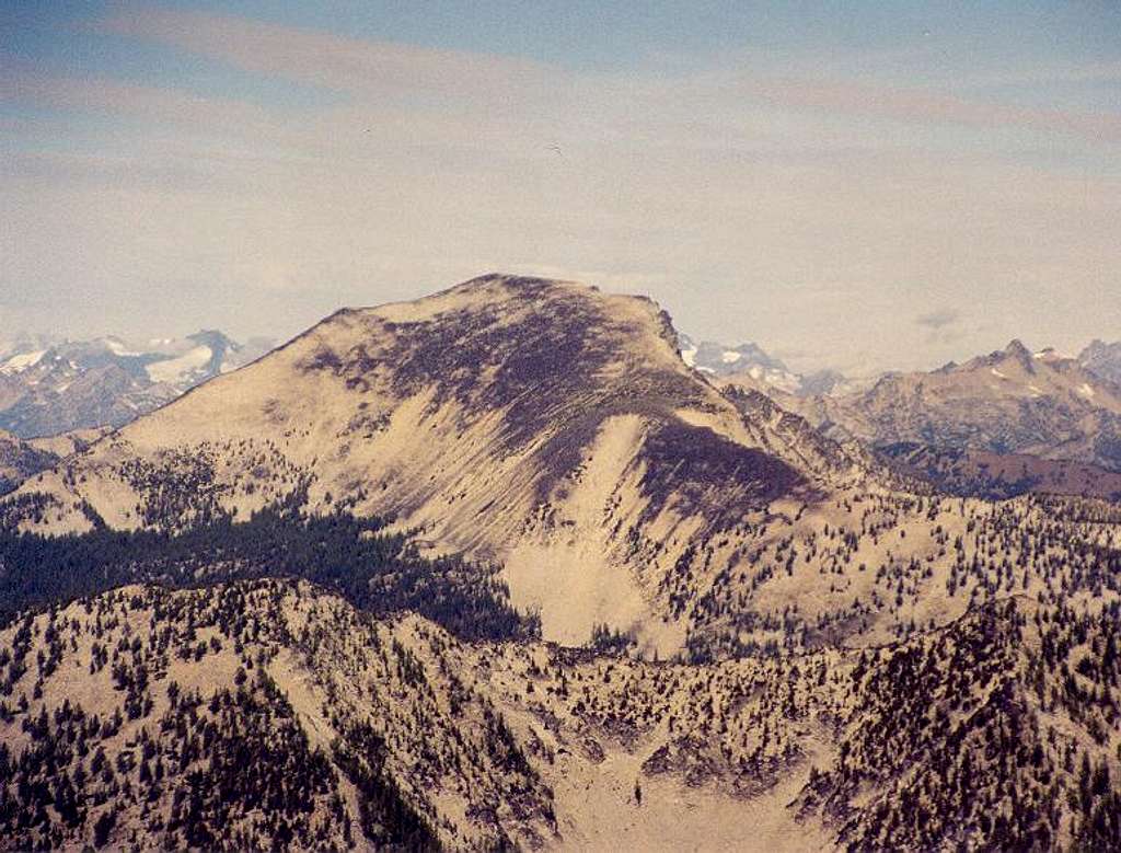 Oval Peak as seen from Hoodoo...