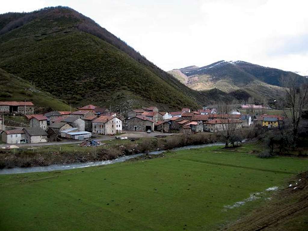 The village of Vegacerneja