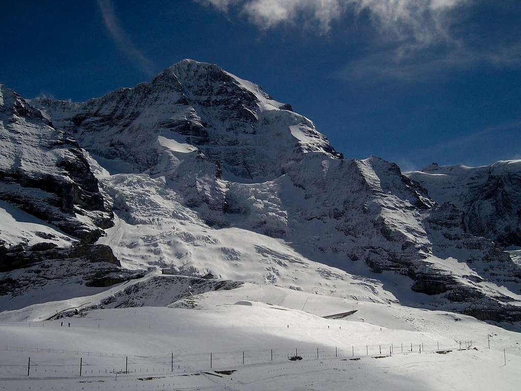 Mönch from Kleine Scheidegg, Nollen is the right ridge