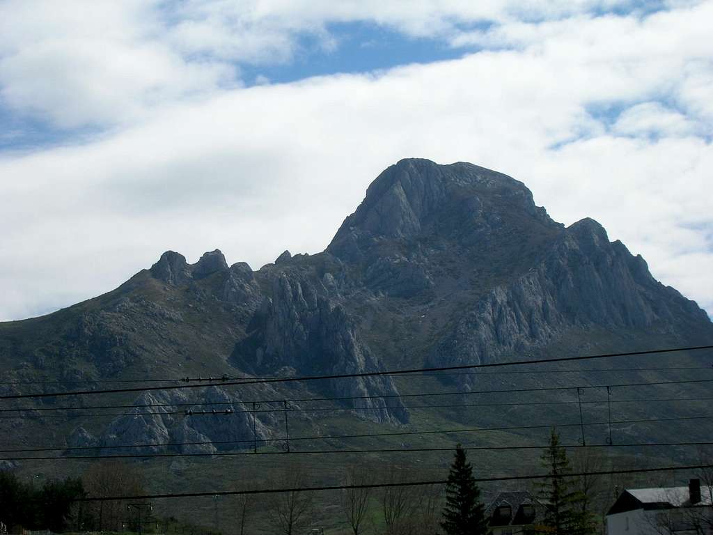 Fontún peak