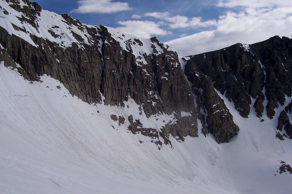 Snow on the walls of the isabelle glacier cirque