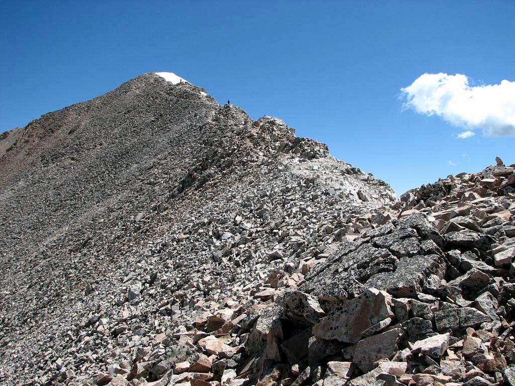 The Southwest ridge that will take us to the summit
