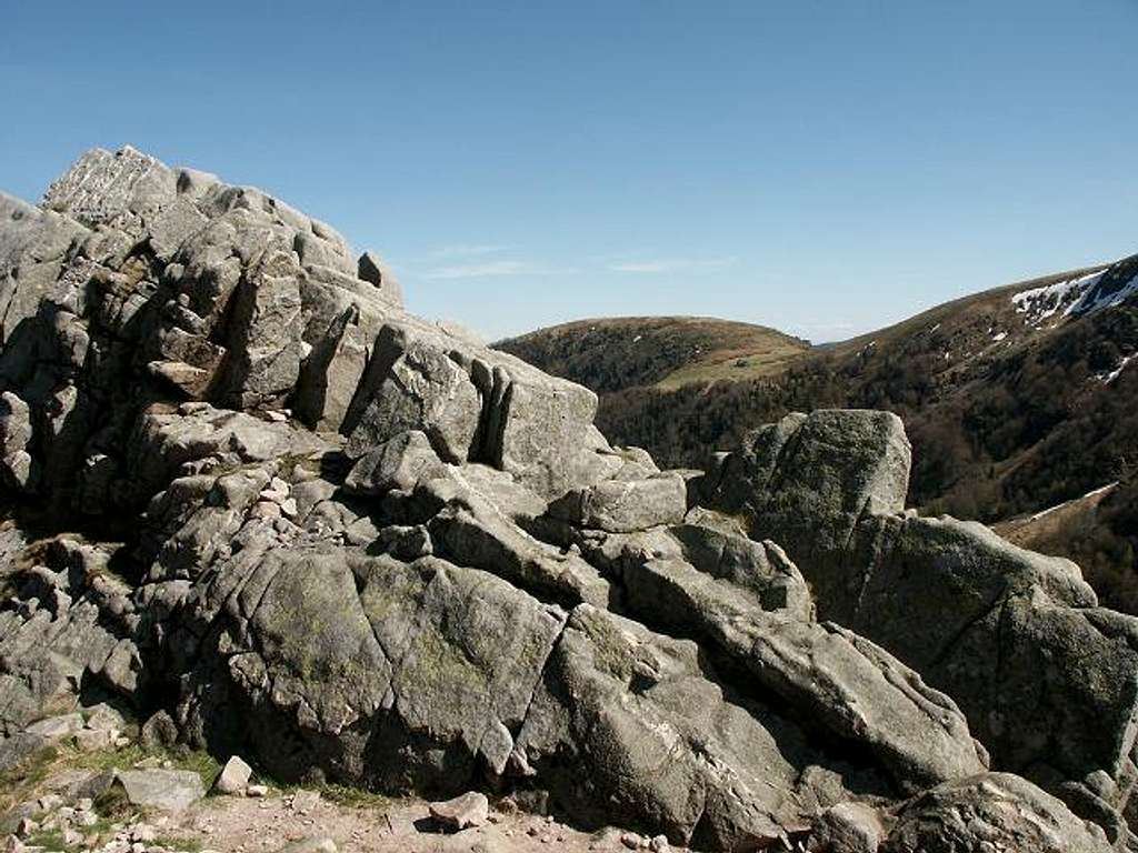Summital granitic rocks of...