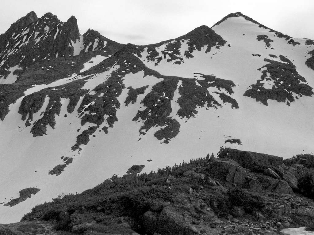 B&W Shot of  pt. 10,437 and Conical Peak