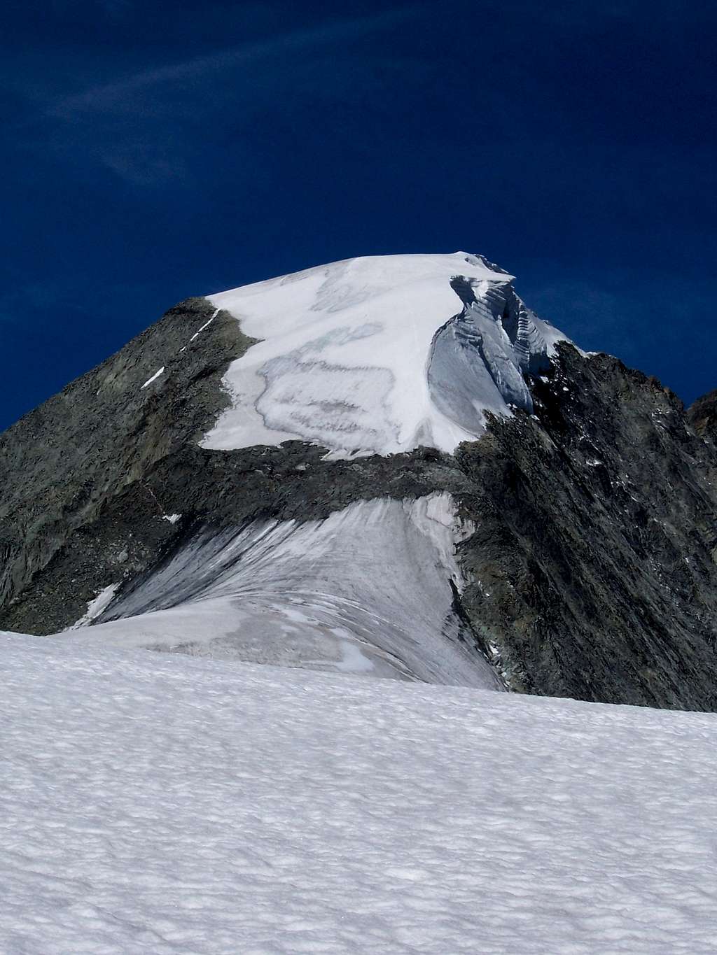 East ridge in bad conditions (28 july 2005)