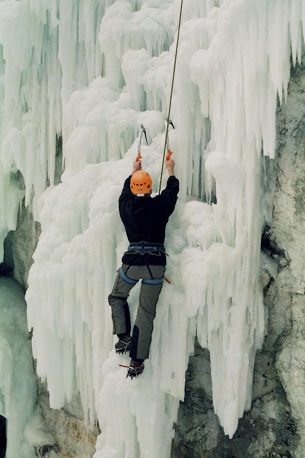 Ice climbing in Hámor