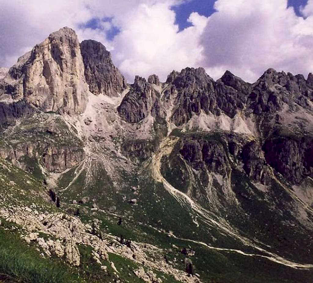 I Mugoni,  Passo delle Cigolade  and Le Cigolade  from Roda di Vael Hut