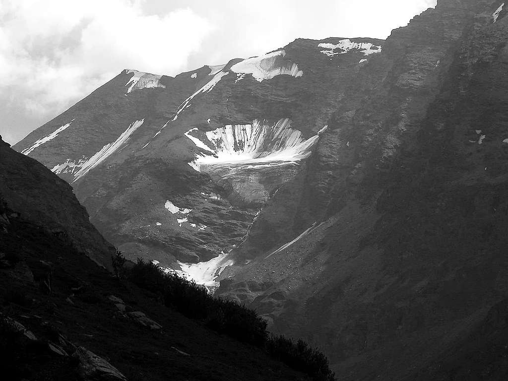 Il ghiacciaio di Tavella in estate (10 luglio 2006)