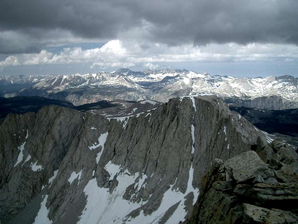 Mt. Tyndall - Gloomy up top