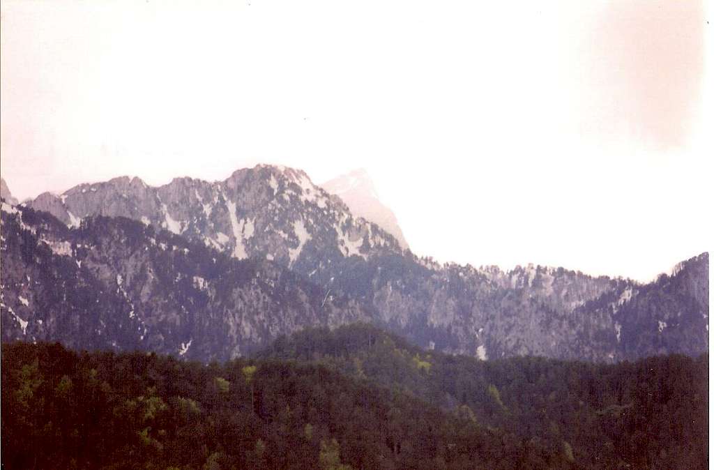 NE face of Gamila.The photo is taken 1st may 2005.The peak of Gamila is seen vague in the distance