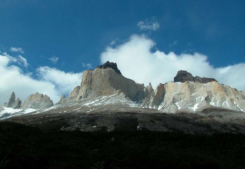 Los Cuernos (Torres del Paine)