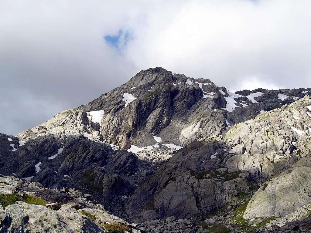 La Pointe Rousse ou la Louye Blanche (2802 m) La Thuile
