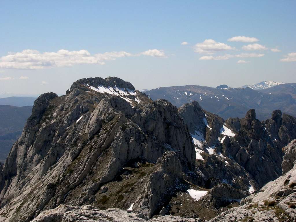 Luna area mountains (from Barragana peak)