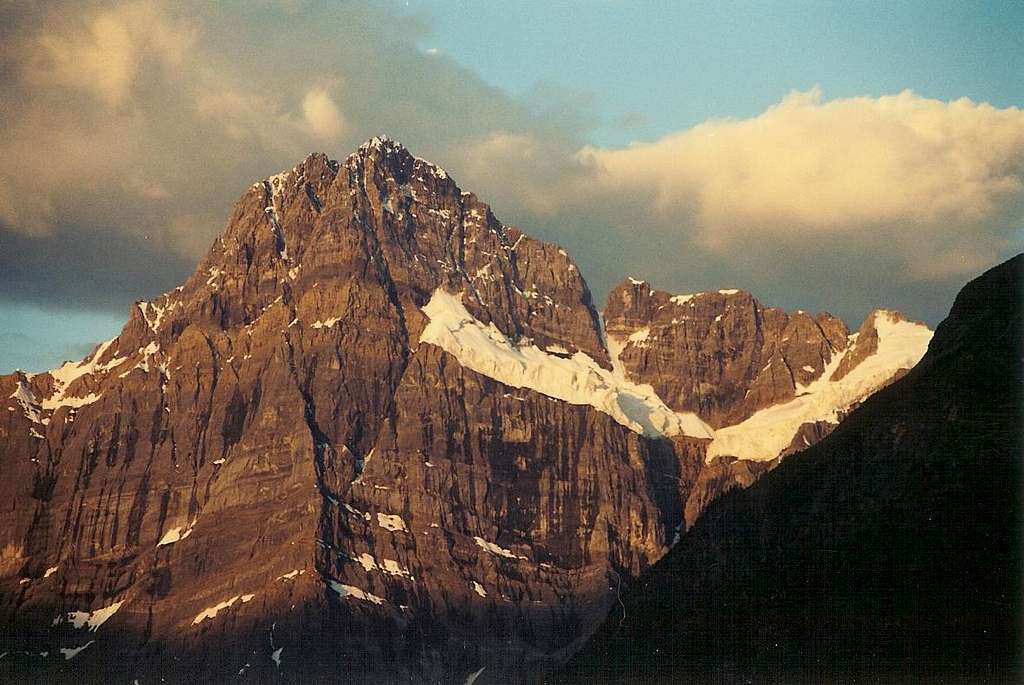 Howse Peak, Dawn