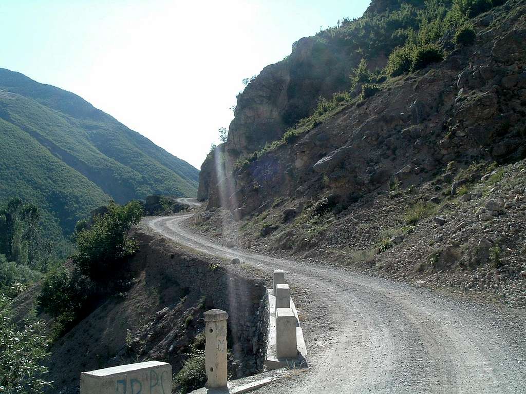 The road Radomire-Kolesjan