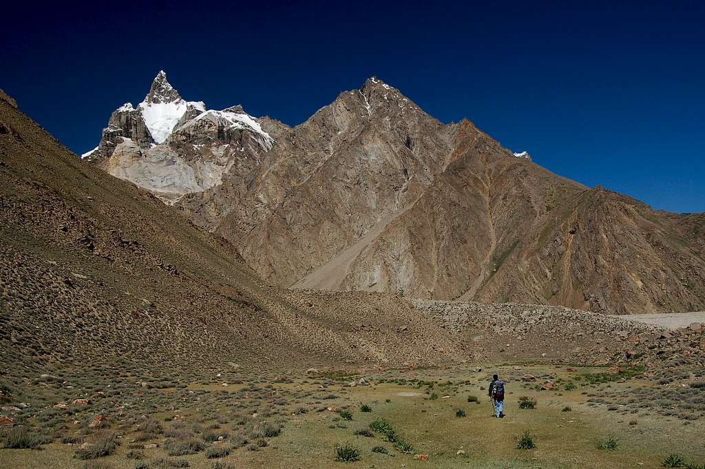 Unnamed prominant peak on the east side of the Pumari Chhish glacier