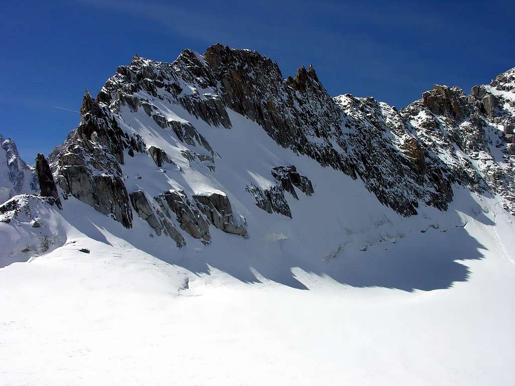 La Tour Ronde (3792 m), cresta est