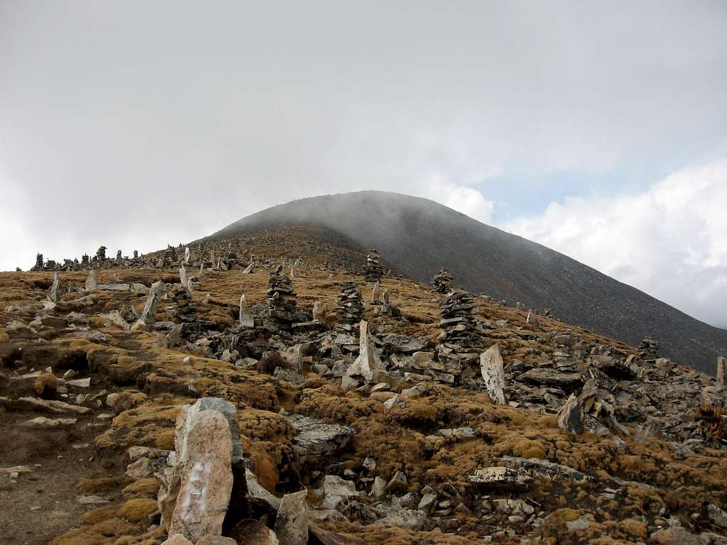 Gyaphelri summit ridge