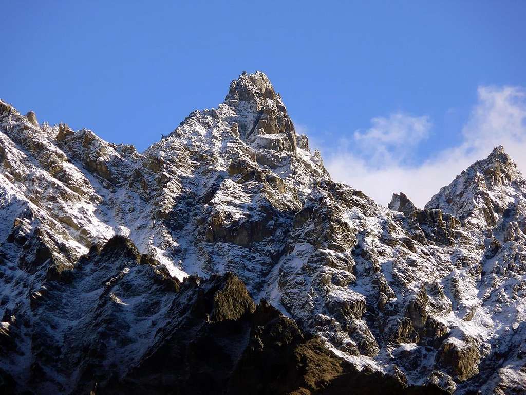 La Punta Cesare Fiorio (3332 m), versante sud