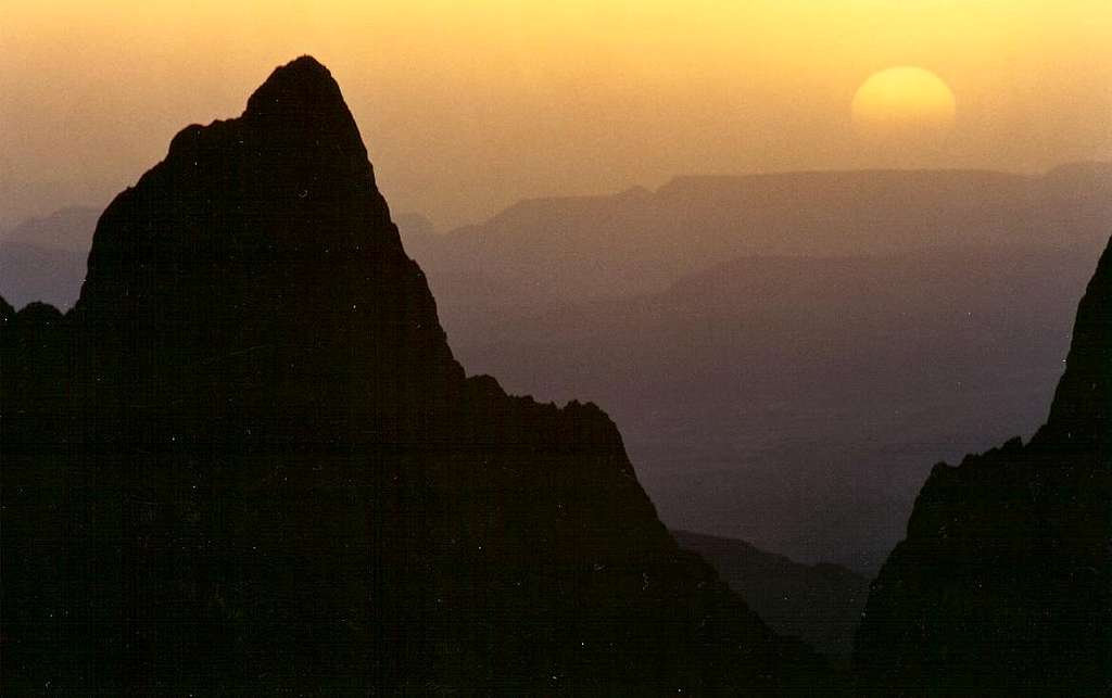 Carter Peak, Sunset