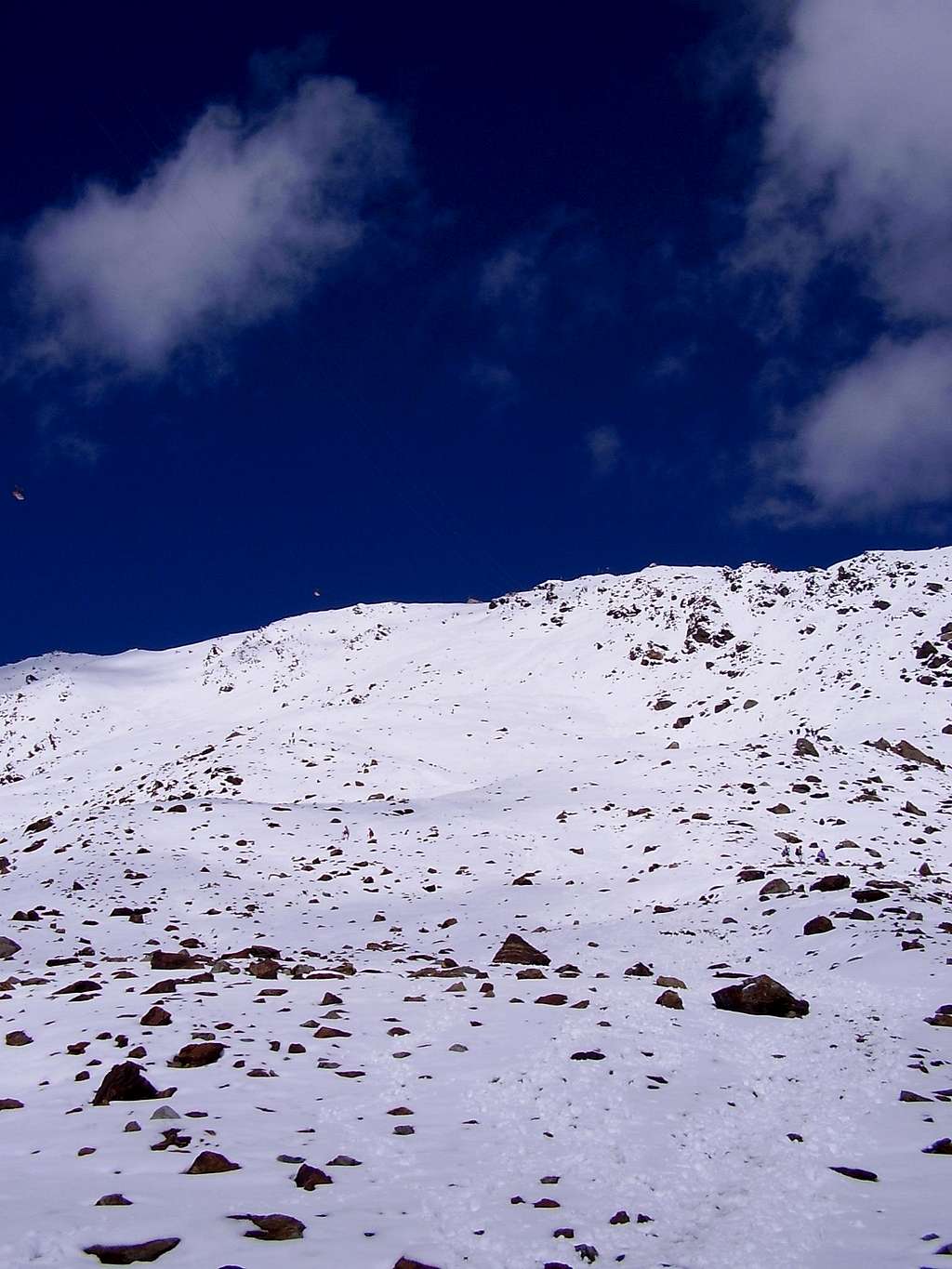 Track from Cedec lakes to Cevedale Pass