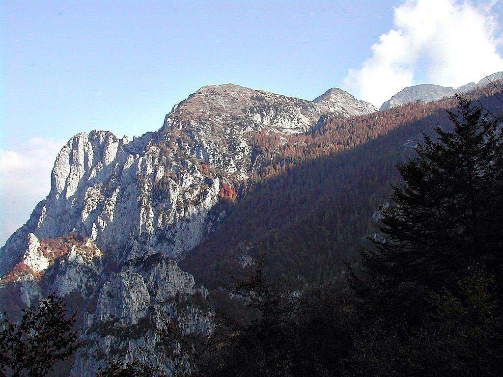 the Eastern side of Val dei Mulini