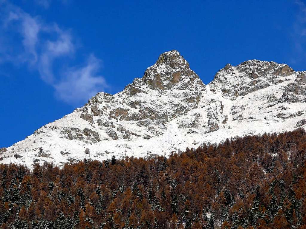 La becca d'Avuille (2623 m.) versante S-E