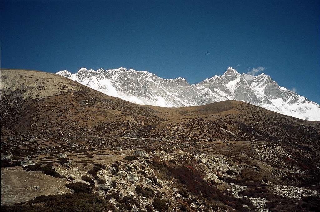 Nuptse from the Chukung valley