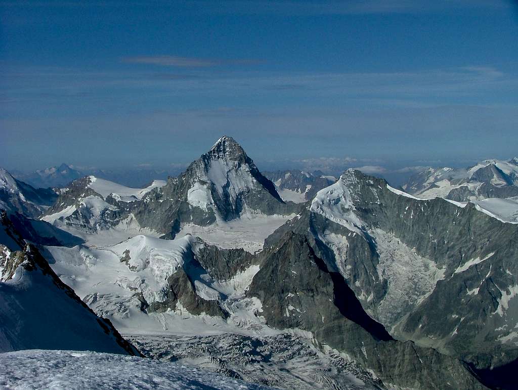 Dent Blanche eastface seen from Bishorn summit